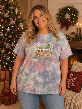 Gildan Ice Dyed Holiday Tia The Season Van Tshirt 2XL